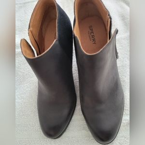 Ankle Boots Sperry, size 9 black